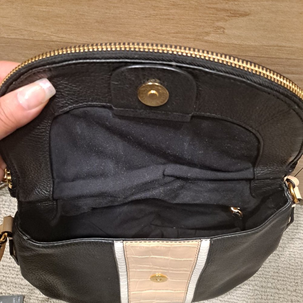 Marc by Marc Jacobs Leather Crossbody Purse - Picture 5 of 10